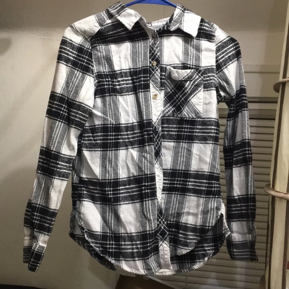 black and white flannel - Picture 1 of 1